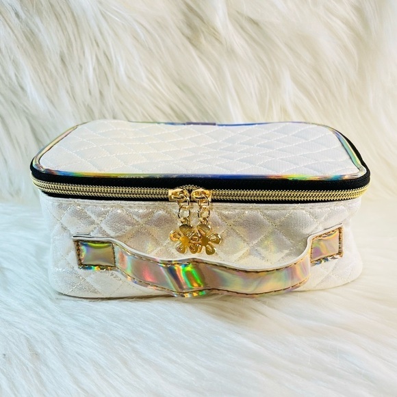 Makeup Travel Bag - Picture 5 of 11